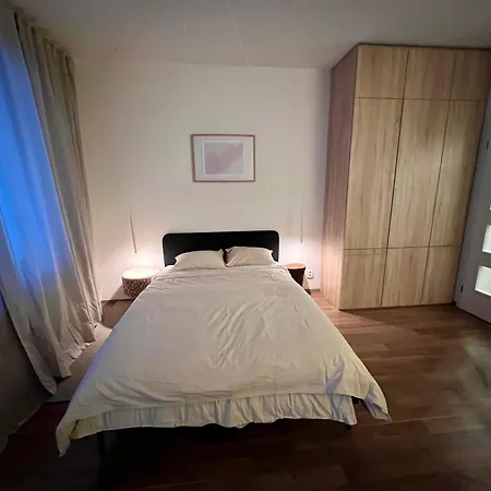 Modern Near Letnany Expo * פראג