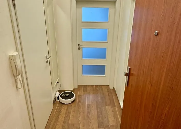 公寓 Modern Near Letnany Expo *